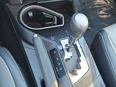 Used 2016 Toyota RAV4 Limited image 35