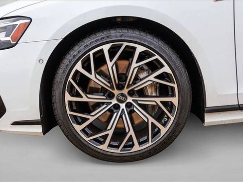 Used 2023 Audi A8 L 3.0T w/ Executive Package AWD/4WD image 9