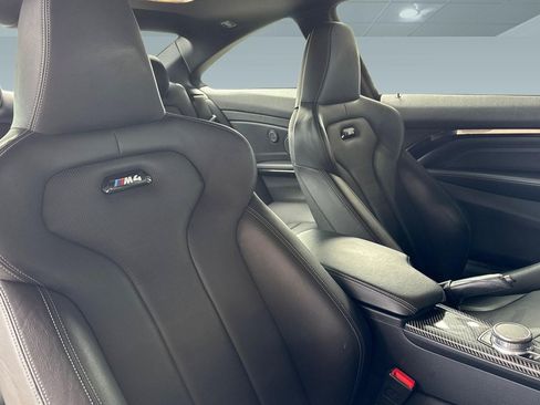 Used 2018 BMW M4 Coupe RWD image 34
