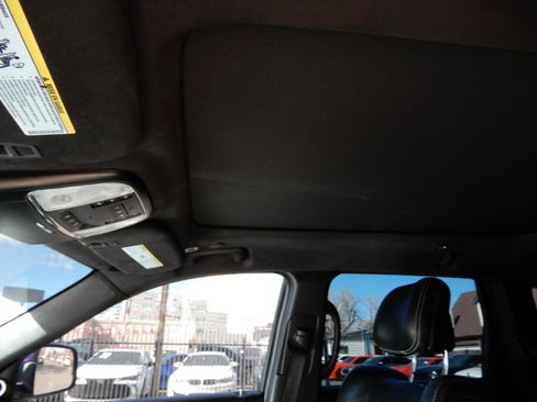 Used 2018 Jeep Grand Cherokee SRT image 18