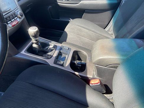 Used 2013 Subaru Outback 2.5i Premium image 10