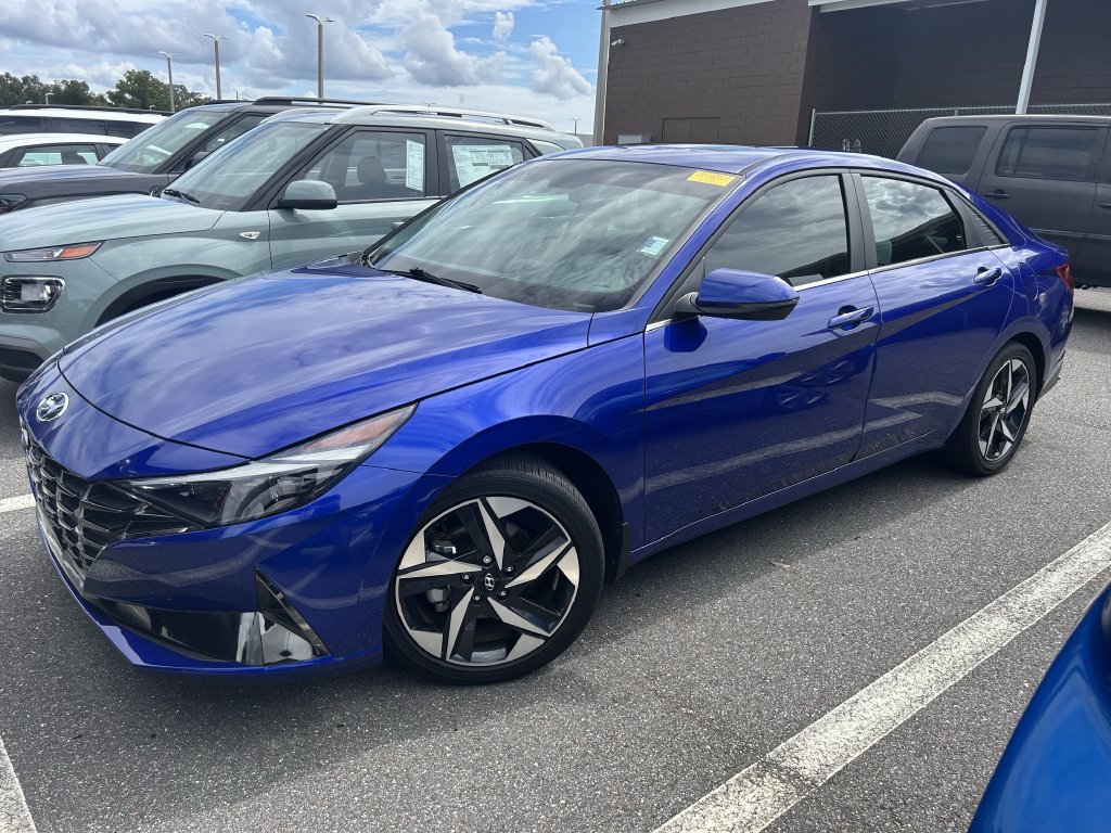 Used 2023 Hyundai Elantra Limited FWD image 7