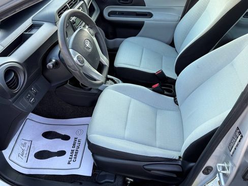 Used 2012 Toyota Prius C One FWD image 2