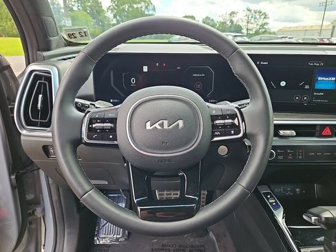Certified 2024 Kia Sorento SX Prestige AWD/4WD image 22