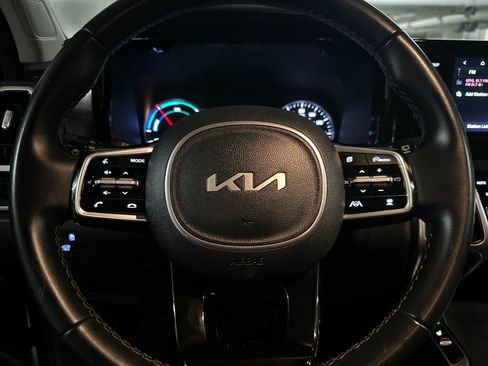 Certified 2023 Kia Sorento EX FWD image 33