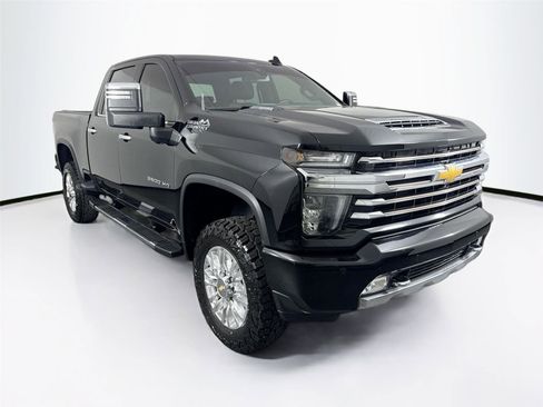 Used 2022 Chevrolet Silverado 3500 High Country w/ Safety Package II image 9