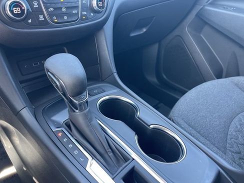Used 2023 Chevrolet Equinox LT FWD image 31