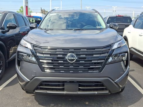 New 2026 Nissan Rogue SV AWD/4WD image 2