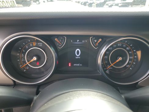 Used 2022 Jeep Wrangler Unlimited Sport image 18