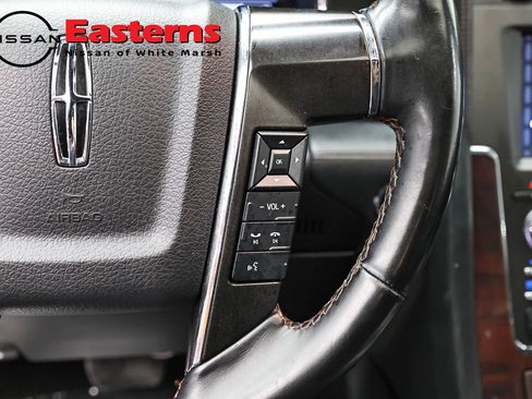 Used 2016 Lincoln Navigator Reserve AWD/4WD image 17