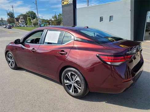Used 2022 Nissan Sentra SV image 9