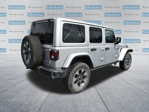 Used 2023 Jeep Wrangler Unlimited Sahara AWD/4WD image 12