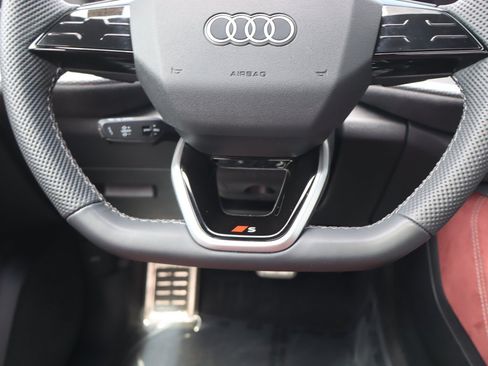 Used 2025 Audi SQ5 Premium Plus AWD/4WD image 20