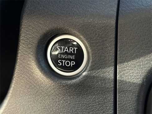 Used 2023 Nissan Frontier Pro-X w/ Technology Package image 21