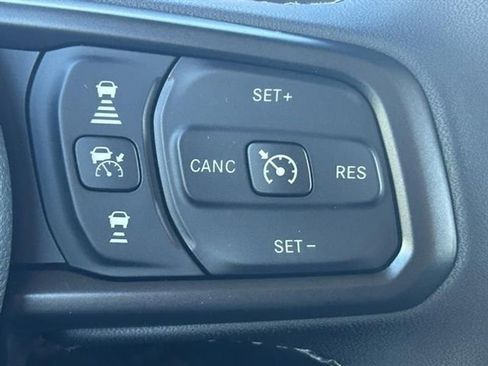 New 2025 Jeep Gladiator Sport image 13