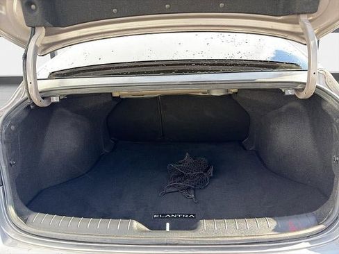 Used 2023 Hyundai Elantra Limited w/ Cargo Package image 16