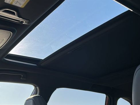 Certified 2025 Subaru Forester Limited image 19