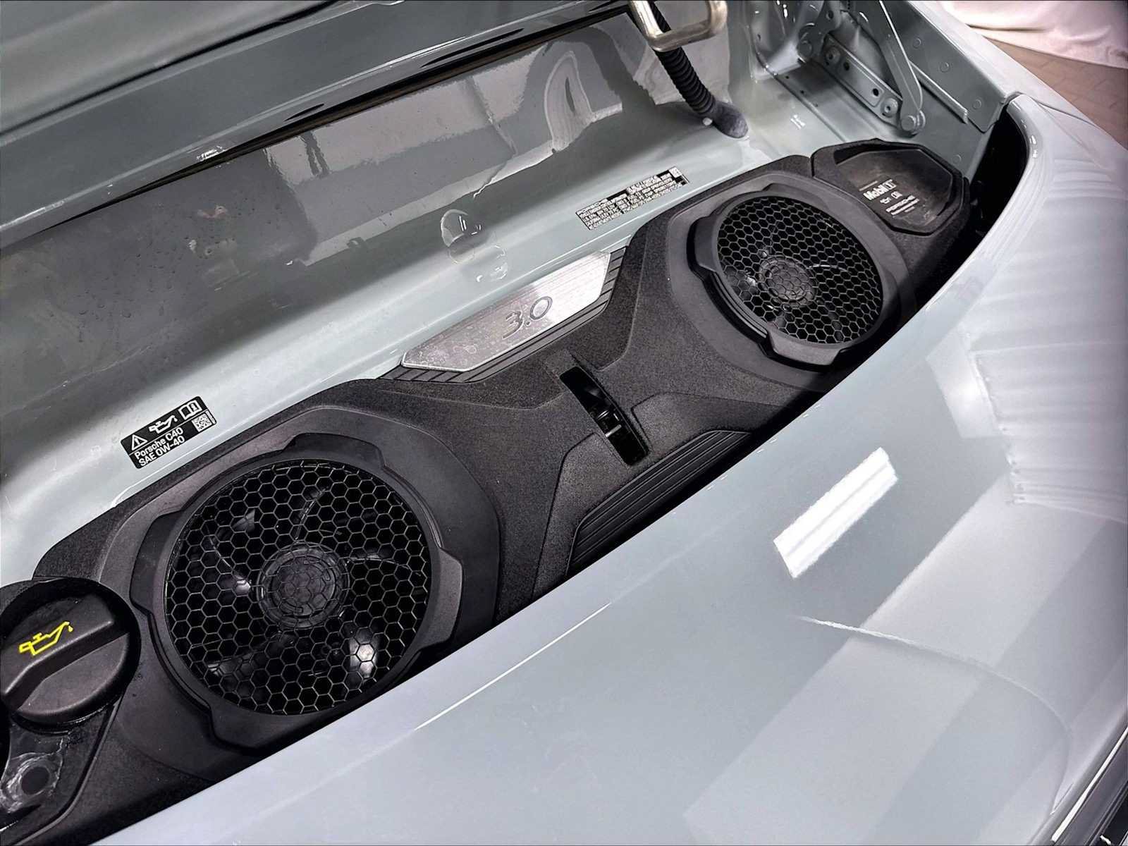 Used 2025 Porsche 911 Carrera RWD image 36