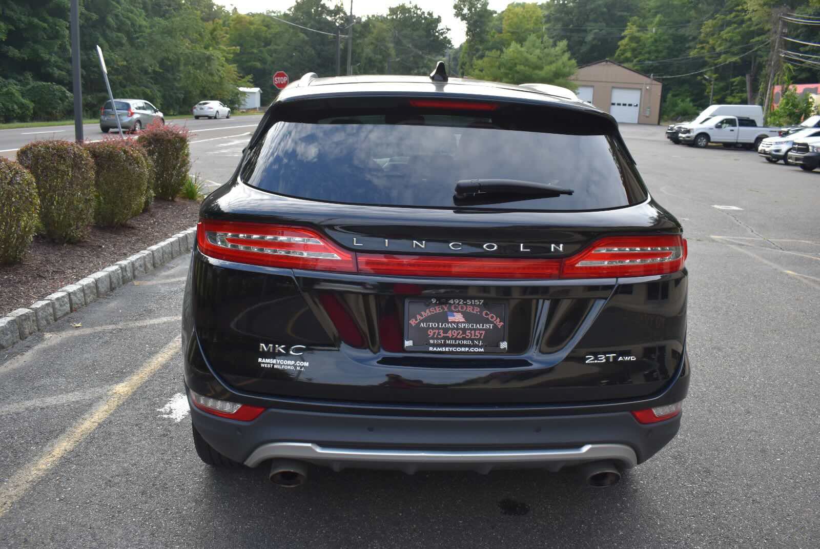 Used 2017 Lincoln MKC Reserve w/ Lincoln MKC Climate Package AWD/4WD image 5