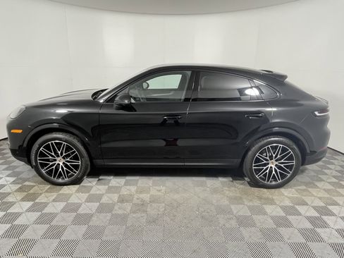 Used 2025 Porsche Cayenne Coupe AWD/4WD image 2