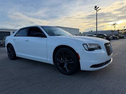 Used 2023 Chrysler 300 Touring w/ Safetytec Plus Group