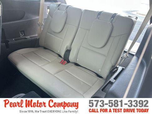 Used 2022 Ford Explorer Platinum w/ Premium Technology Package image 23