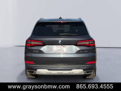 Used 2020 BMW X5 xDrive40i w/ Premium Package image 4