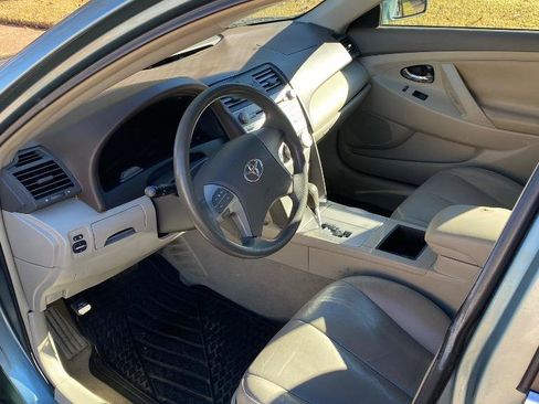 Used 2007 Toyota Camry LE image 2