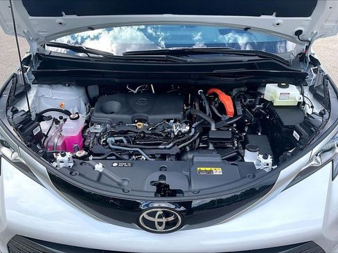 New 2026 Toyota Sienna Platinum AWD/4WD image 16