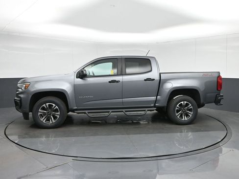 Used 2021 Chevrolet Colorado Z71 w/ Safety Package AWD/4WD image 4