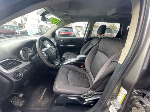Used 2013 Dodge Journey SXT w/ Flexible Seating Group image 15