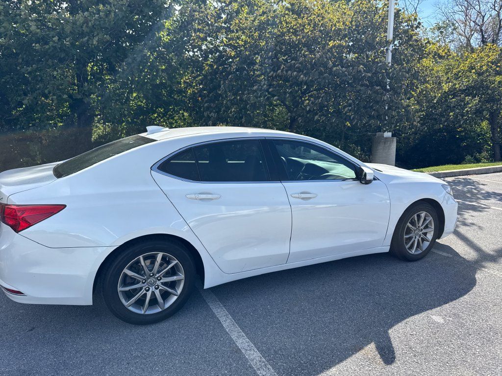 Used 2019 Acura TLX w/ Technology Package FWD image 5