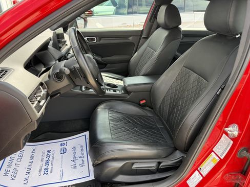 Used 2023 Honda Civic Sport image 11