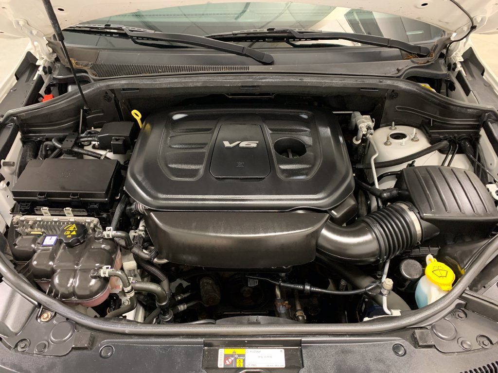Used 2018 Jeep Grand Cherokee Altitude AWD/4WD image 16