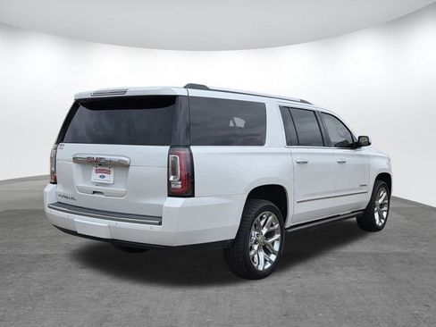 Used 2019 GMC Yukon XL Denali w/ Denali Ultimate Package image 4