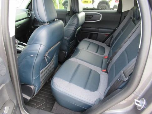 Used 2021 Ford Bronco Sport Outer Banks w/ Outer Banks Package (96D) image 31