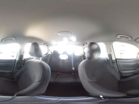 Used 2025 Nissan Sentra S image 40