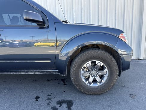 Used 2016 Nissan Frontier Desert Runner image 10