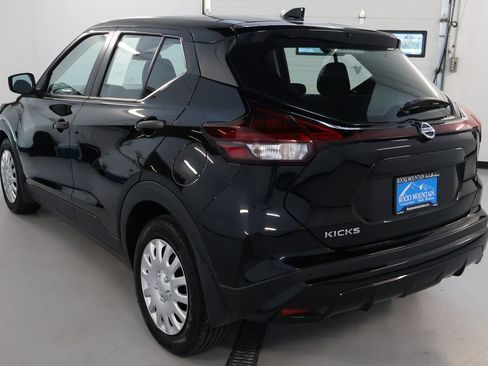 Used 2021 Nissan Kicks S FWD image 5