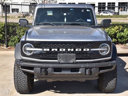 Used 2022 Ford Bronco Wildtrak image 3