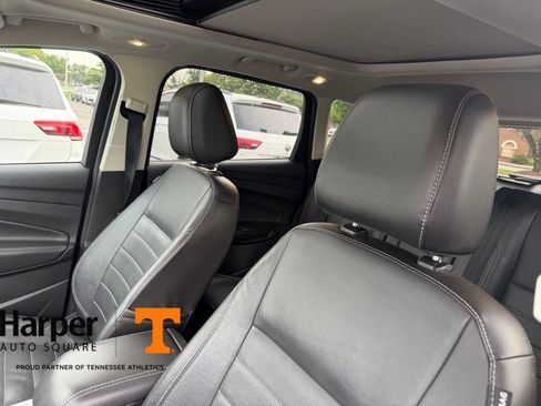 Used 2014 Ford Escape Titanium w/ Equipment Group 401A FWD image 11