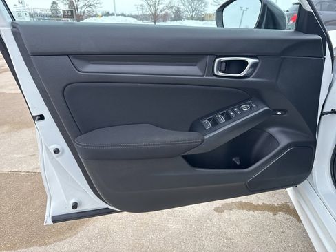 Used 2024 Honda Civic Sport image 17