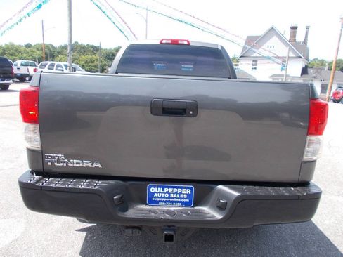 Used 2011 Toyota Tundra 2WD Double Cab w/ Tow Pkg image 4