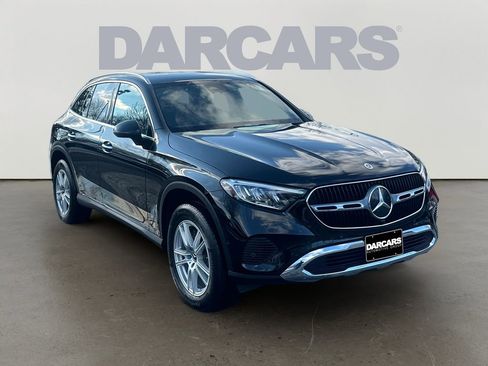Used 2023 Mercedes-Benz GLC 300 4MATIC image 1