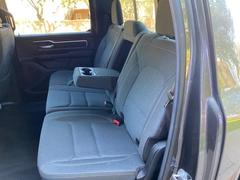 Used 2021 RAM 1500 Big Horn AWD/4WD image 36