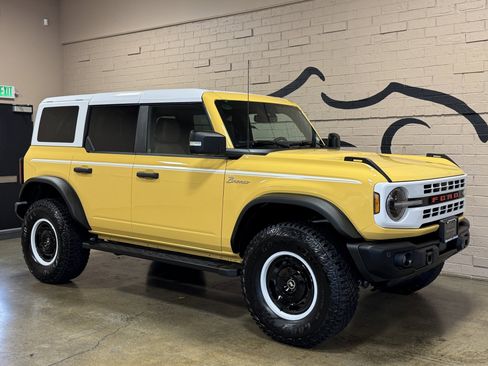 Used 2023 Ford Bronco Heritage Edition image 2