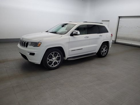 Used 2020 Jeep Grand Cherokee Overland AWD/4WD image 2