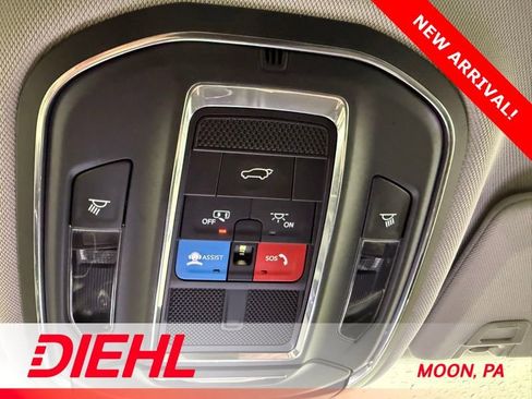 Used 2023 Jeep Grand Cherokee L Limited w/ Black Appearance Package image 40