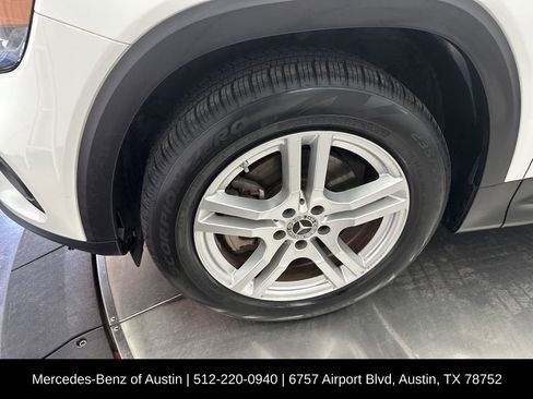 Certified 2023 Mercedes-Benz GLB 250 4MATIC image 32