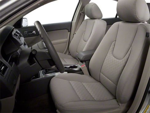 Used 2010 Ford Fusion SE FWD image 9